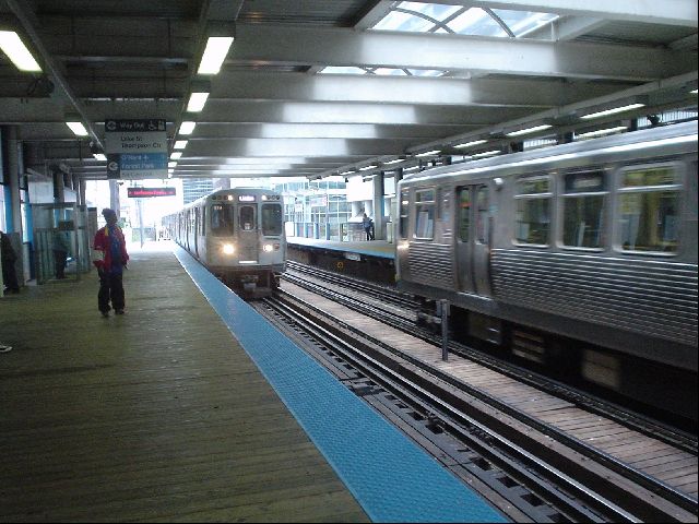 The Evanston Express
at Lake Street